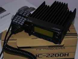 VHF IC2200 65 WATTS NOVO NA CAIXA ACEITO TROCA POR PX COM FREQUENCIMENTRO. — Foto 1