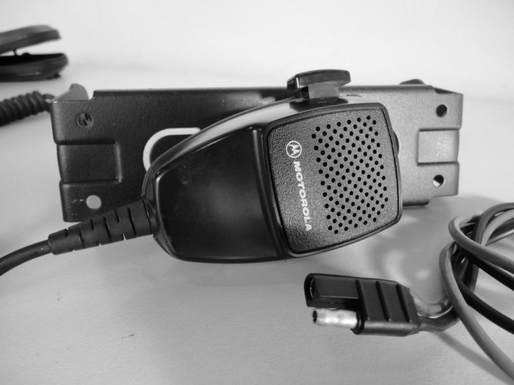 VENDO VHF MOTOROLA GM 300 — Foto 2