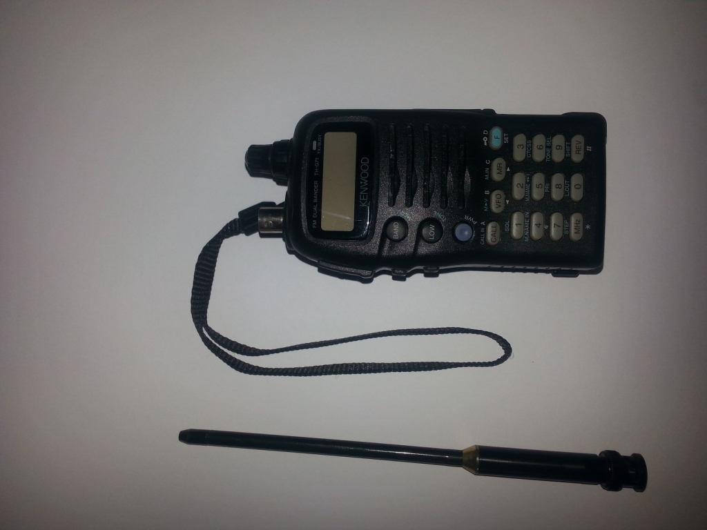 HT Kenwood TH-G71 Dual-Band vendido