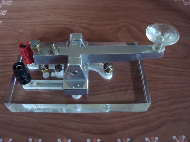 Manipulador CW Vertical & Suporte p/ Mtg de Antena & Conectores/Adaptadores — Foto 2