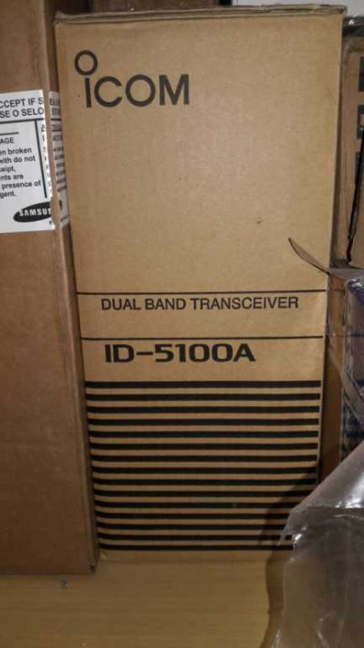 Radio Icom Id 5100-a — Miniatura 2