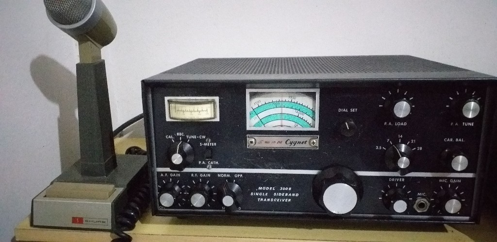 Rádio SWAN CYGNET 300B RELIQUIA. — Foto 1