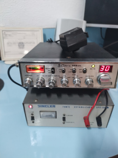 raDIO COBRA 148 ESTICADO - COM FONTE DE 5 AM